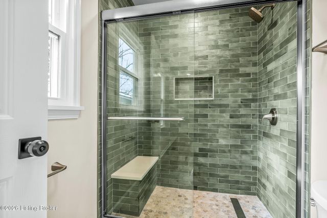 1112 Herr Ln, Louisville, KY 40222