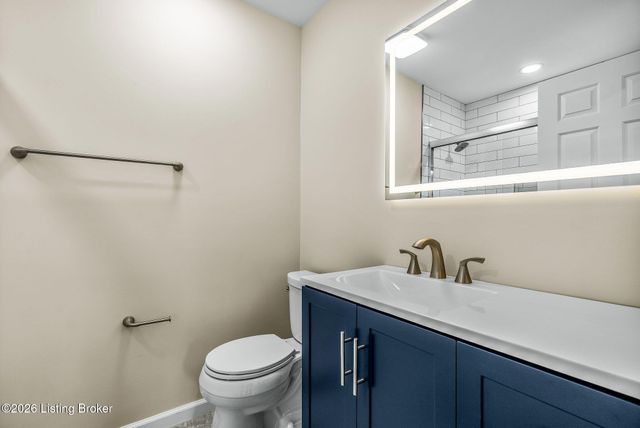 1112 Herr Ln, Louisville, KY 40222