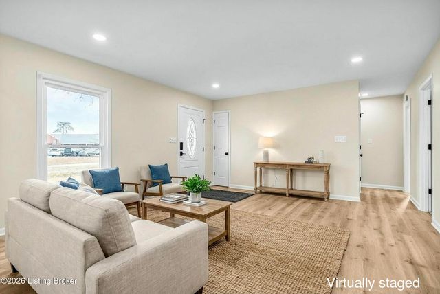 1112 Herr Ln, Louisville, KY 40222