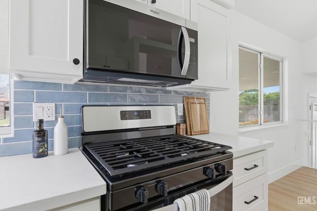 3902 Ocean Breeze Avenue, Bakersfield, CA 93313
