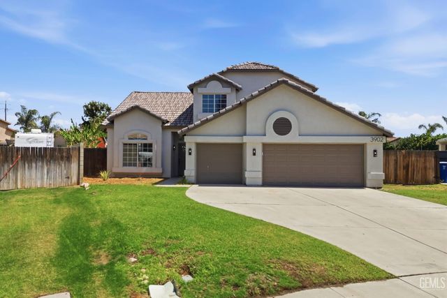 3902 Ocean Breeze Avenue, Bakersfield, CA 93313