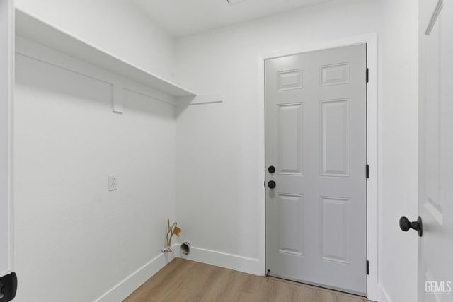 3902 Ocean Breeze Avenue, Bakersfield, CA 93313
