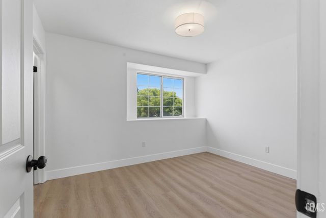 3902 Ocean Breeze Avenue, Bakersfield, CA 93313
