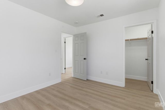 3902 Ocean Breeze Avenue, Bakersfield, CA 93313