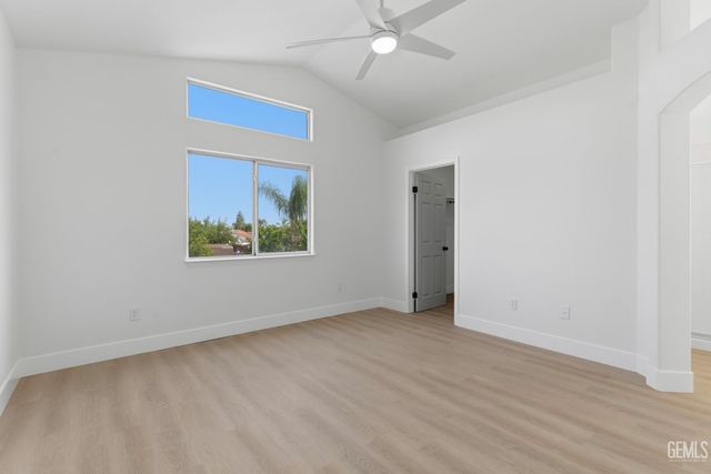 3902 Ocean Breeze Avenue, Bakersfield, CA 93313