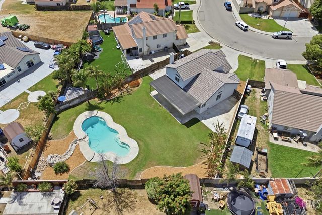 3902 Ocean Breeze Avenue, Bakersfield, CA 93313