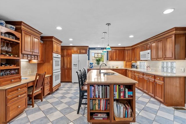 61 Water Street, Rehoboth, MA 02769