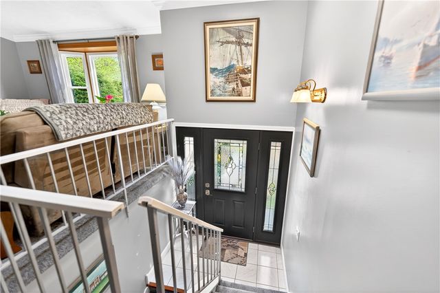 1032 Willow Glen Drive, Bethel Park, PA 15102