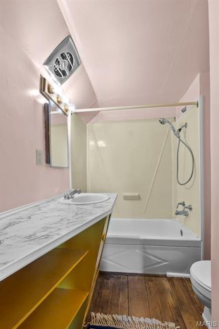 24 S Walnut Street, Perryville, MO 63775