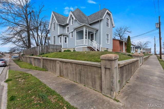 24 S Walnut Street, Perryville, MO 63775