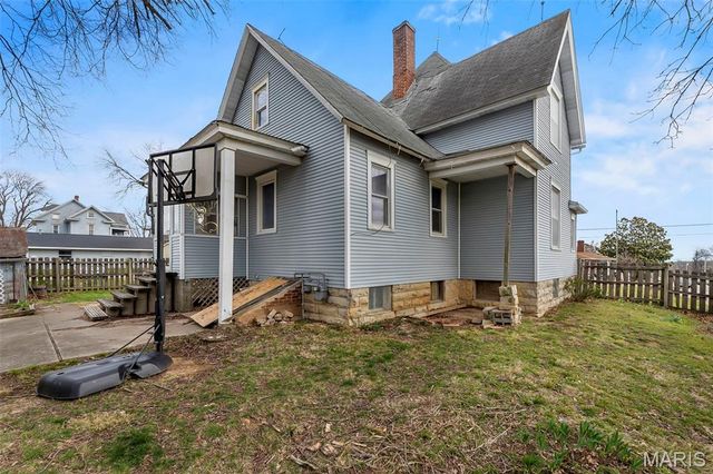 24 S Walnut Street, Perryville, MO 63775