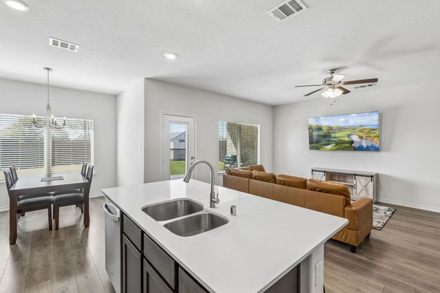 113 Cottage Lane, Royse City, TX 75189