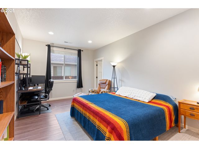 114 ZEPHYR Dr, Silver Lake, WA 98645