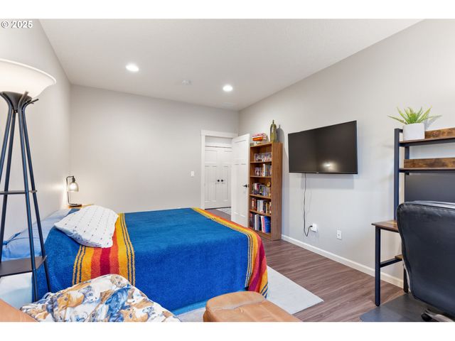 114 ZEPHYR Dr, Silver Lake, WA 98645