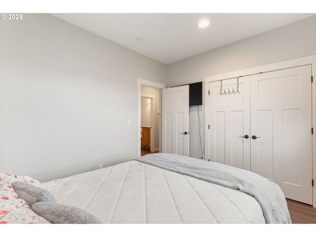 114 ZEPHYR Dr, Silver Lake, WA 98645