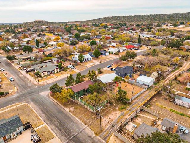 800 W 17th St, Big Spring, TX 79720