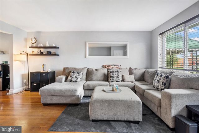 909 ARNCLIFFE RD, Baltimore, MD 21221