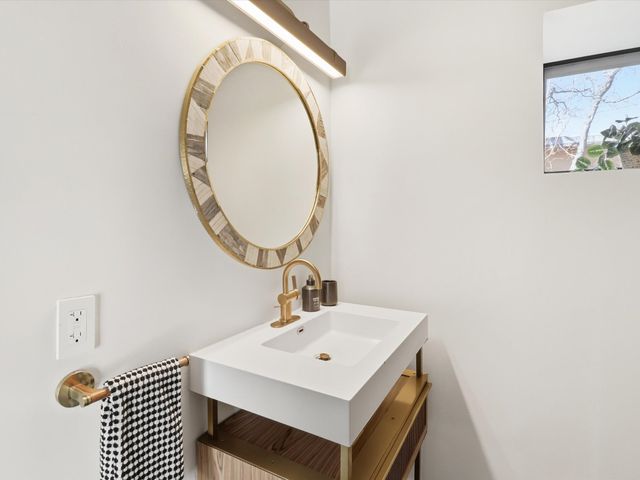 824 Dunlap Street A, Santa Fe, NM 87501