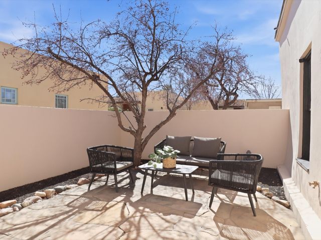 824 Dunlap Street A, Santa Fe, NM 87501