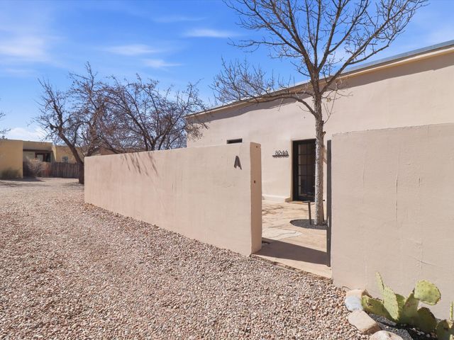 824 Dunlap Street A, Santa Fe, NM 87501