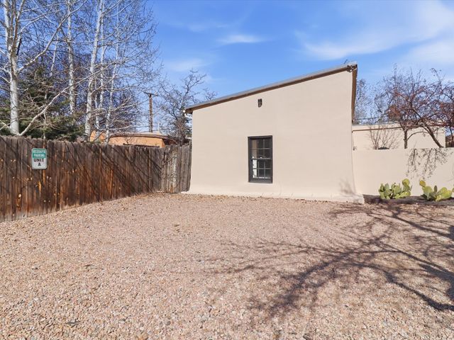 824 Dunlap Street A, Santa Fe, NM 87501