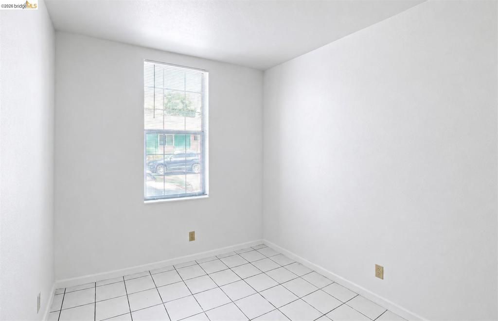Image 18 of property listing at 3302 California St, Berkeley, CA 94703
