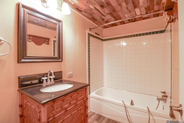 1100 Tiger Dr, Thibodaux, LA 70301