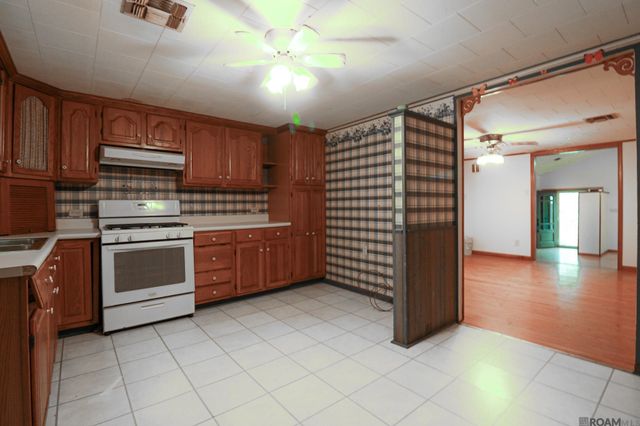 1100 Tiger Dr, Thibodaux, LA 70301