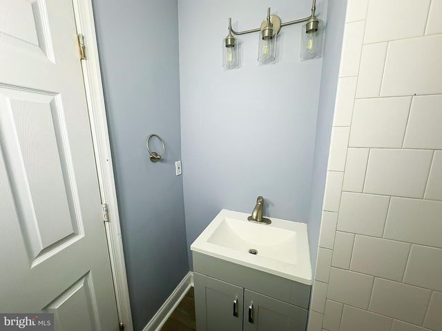 524 N LOUDON AVE, Baltimore, MD 21229