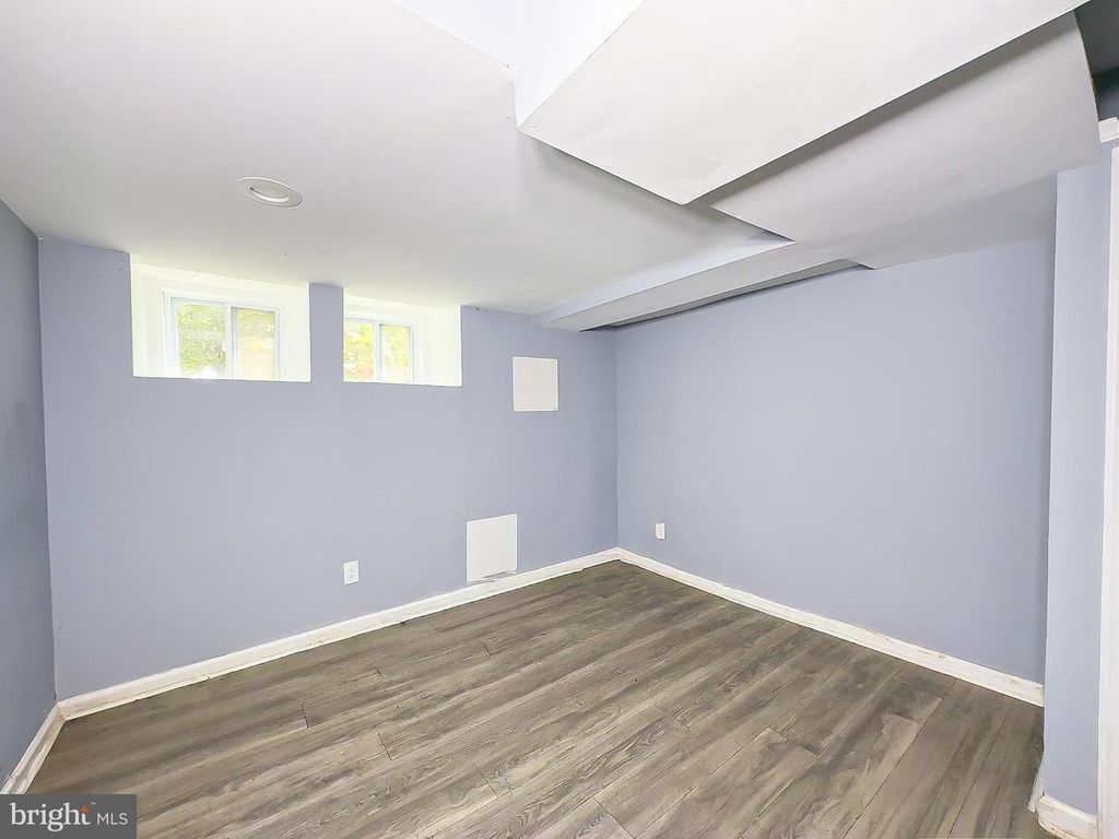 Image 22 of property listing at 524 N LOUDON AVE, Baltimore, MD 21229