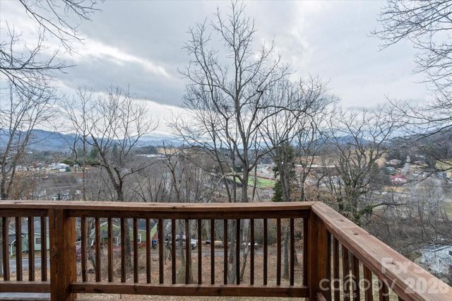 239 Northside Street, Canton, NC 28716