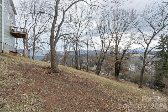 239 Northside Street, Canton, NC 28716