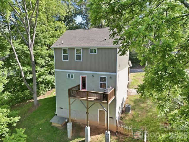 239 Northside Street, Canton, NC 28716