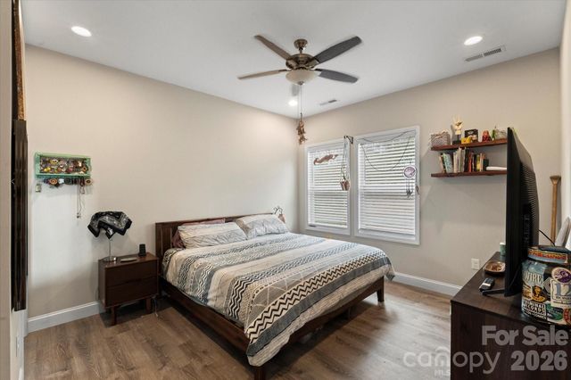 239 Northside Street, Canton, NC 28716