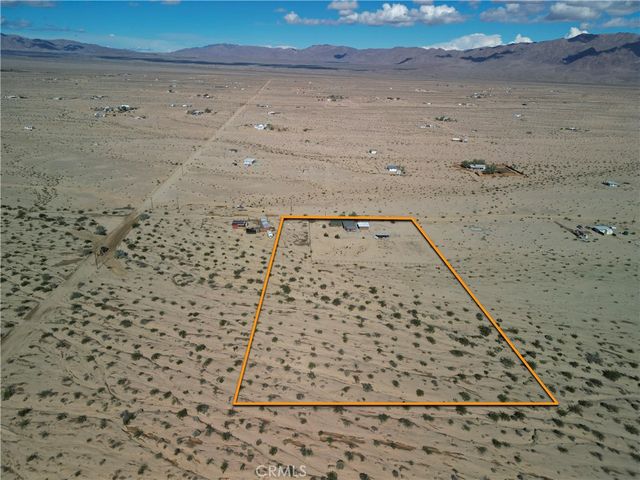 81371 Garden, 29 Palms, CA 92277