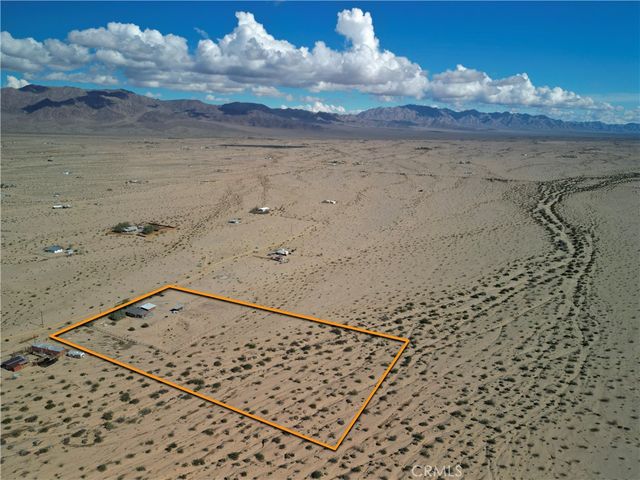 81371 Garden, 29 Palms, CA 92277