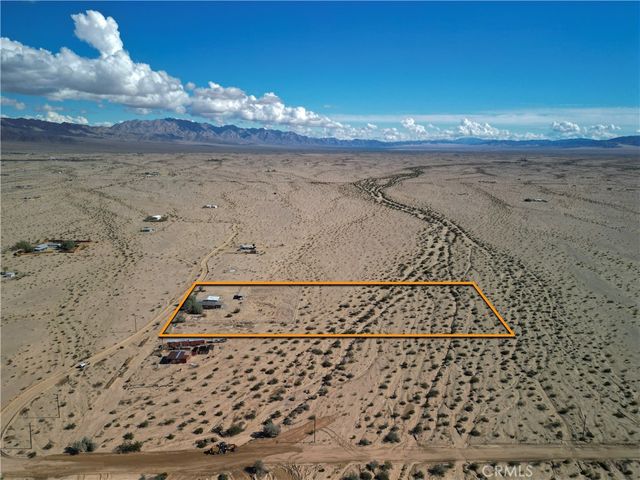 81371 Garden, 29 Palms, CA 92277
