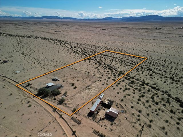 81371 Garden, 29 Palms, CA 92277