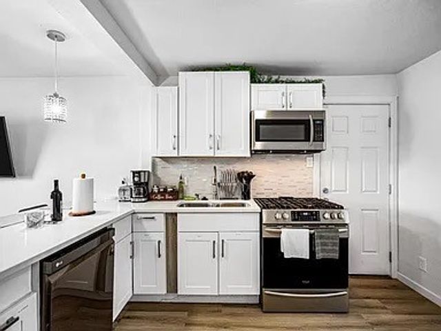 2254 Areba Street, Dallas, TX 75203