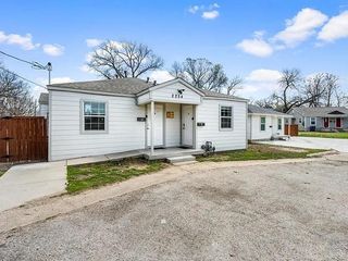 2254 Areba Street, Dallas, TX 75203