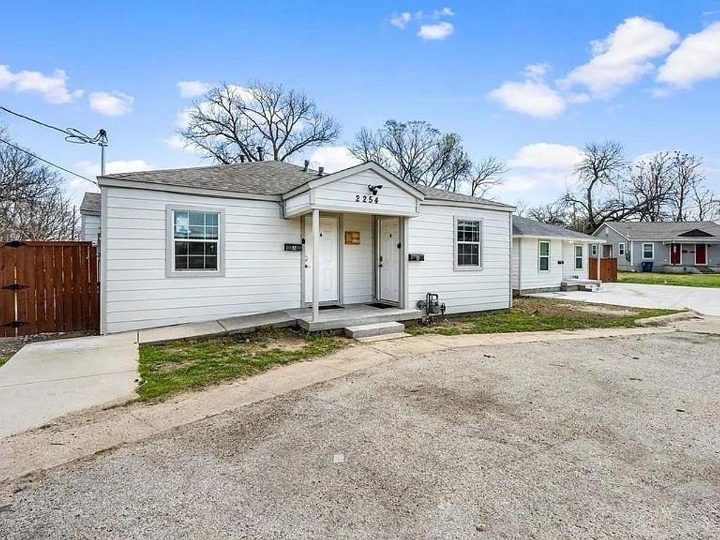2254 Areba Street, Dallas, TX 75203