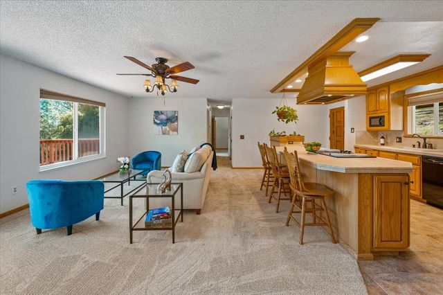 23188 Cottage Hill Dr, Grass Valley, CA 95949