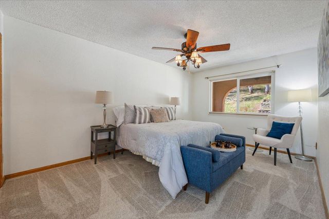 23188 Cottage Hill Dr, Grass Valley, CA 95949