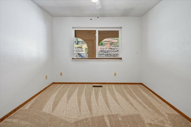 23188 Cottage Hill Dr, Grass Valley, CA 95949