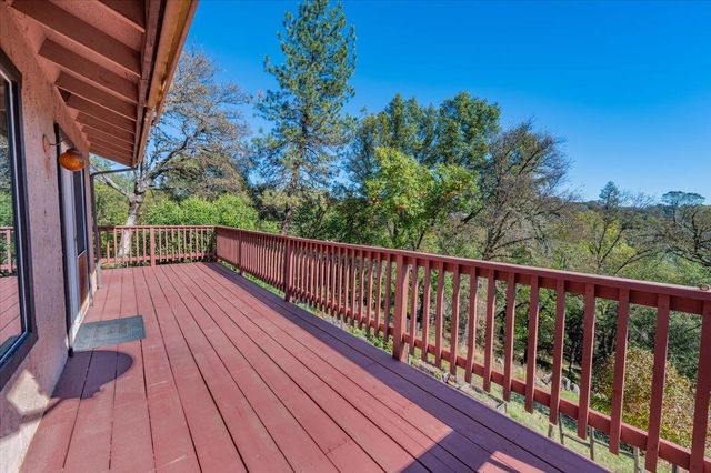 23188 Cottage Hill Dr, Grass Valley, CA 95949