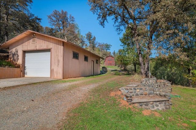 23188 Cottage Hill Dr, Grass Valley, CA 95949