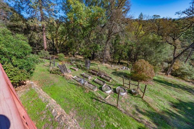 23188 Cottage Hill Dr, Grass Valley, CA 95949