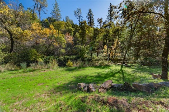 23188 Cottage Hill Dr, Grass Valley, CA 95949