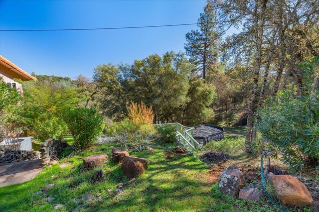 23188 Cottage Hill Dr, Grass Valley, CA 95949