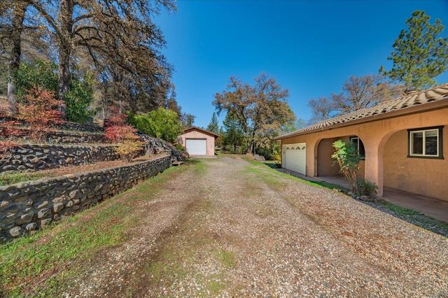 23188 Cottage Hill Dr, Grass Valley, CA 95949